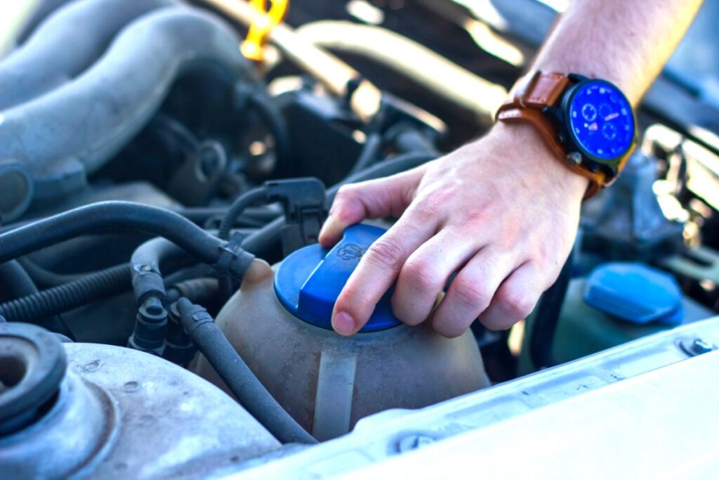 Kühlmittel Auto nachfüllen-Einfach Anleitung