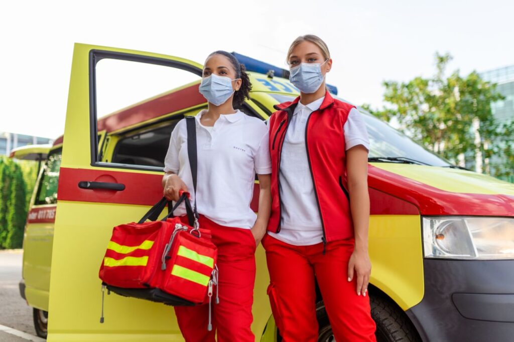 Motorunfall-Den Rettungsdienst rufen